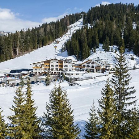 Hotel Costes Corvara In Badia Esterno foto